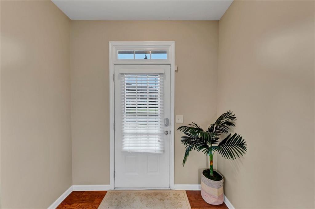 1936 Lakeshore Overlook Circle Circle NW