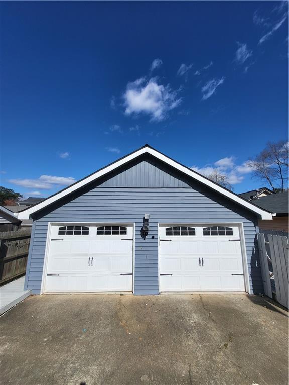 Fantastic location! Move-in ready 3 bedroom/2 bath home in Marietta! Highly ranked schools (East Valley/East Cobb/Wheeler) and just minutes to I-75, I-285, Truist Park, Marietta Square. Convenient, low maintenance one-level living and access to neighborhood pool.
All All County Perimeter residents are enrolled in the Resident Benefits Package (RBP) for $49.95/month which includes liability insurance, credit building to help boost the resident’s credit score with timely rent payments, up to $1M Identity Theft Protection, HVAC air filter delivery (for applicable properties), move-in concierge service making utility connection and home service setup a breeze during your move-in, our best-in-class resident rewards program, on-demand pest control, and much more!