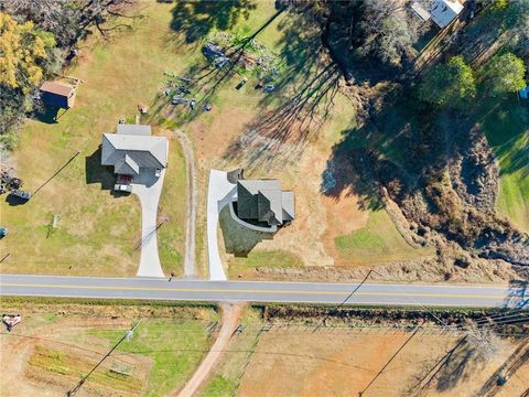 A home in Murrayville