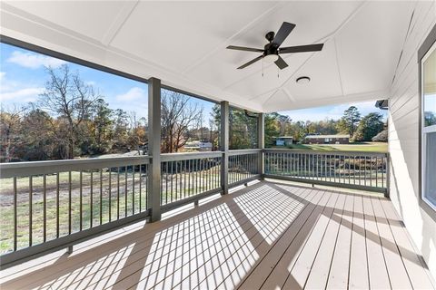 A home in Murrayville