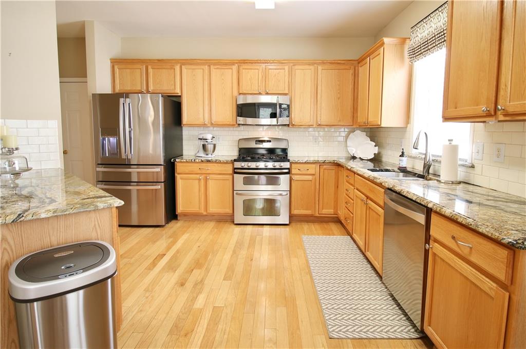 318 Ivy Manor Drive, Marietta, Georgia image 7