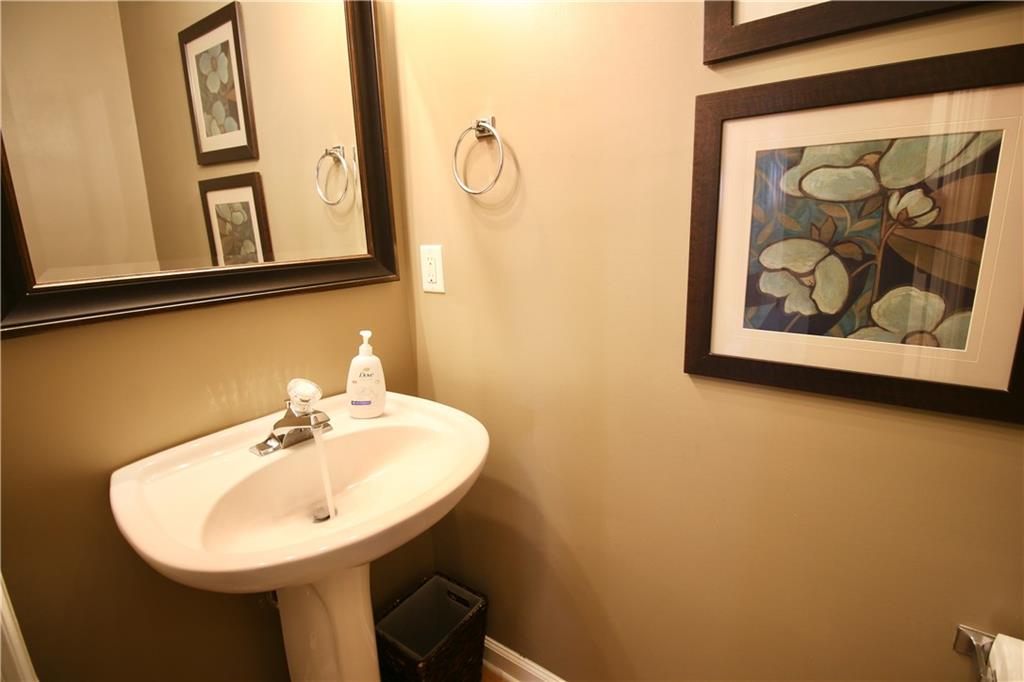 318 Ivy Manor Drive, Marietta, Georgia image 16