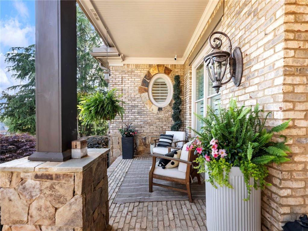 2564 Northern Oak Drive