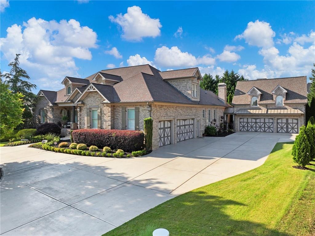 2564 Northern Oak Drive
