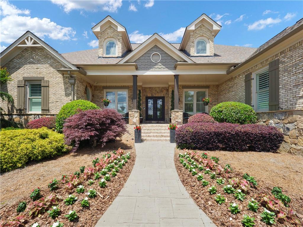 2564 Northern Oak Drive