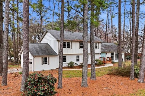 Photo of 11625 Northgate Way, Roswell, GA 30075 (MLS # 7728750)