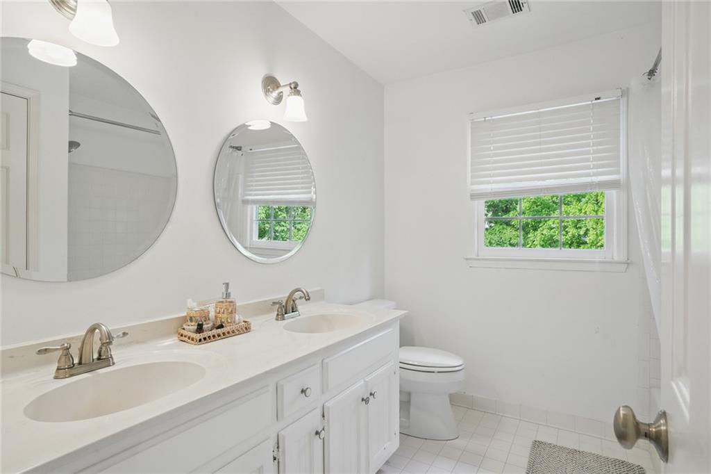 7000 Hunters Knoll, Atlanta, Georgia image 25