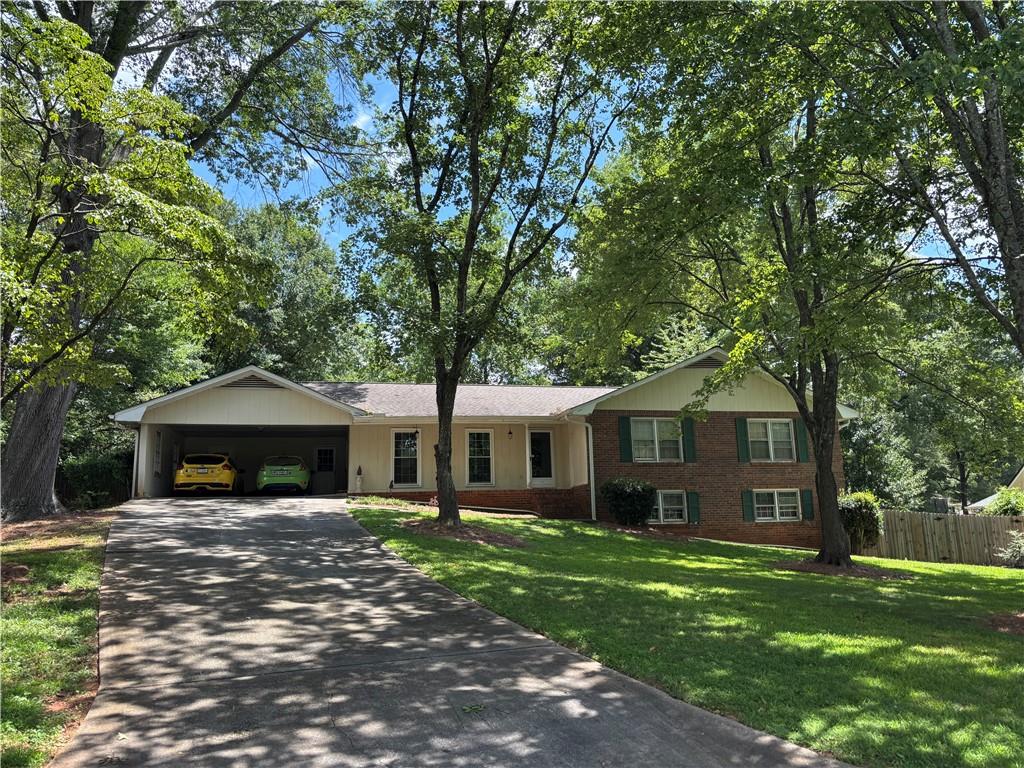 102 Burnett Way