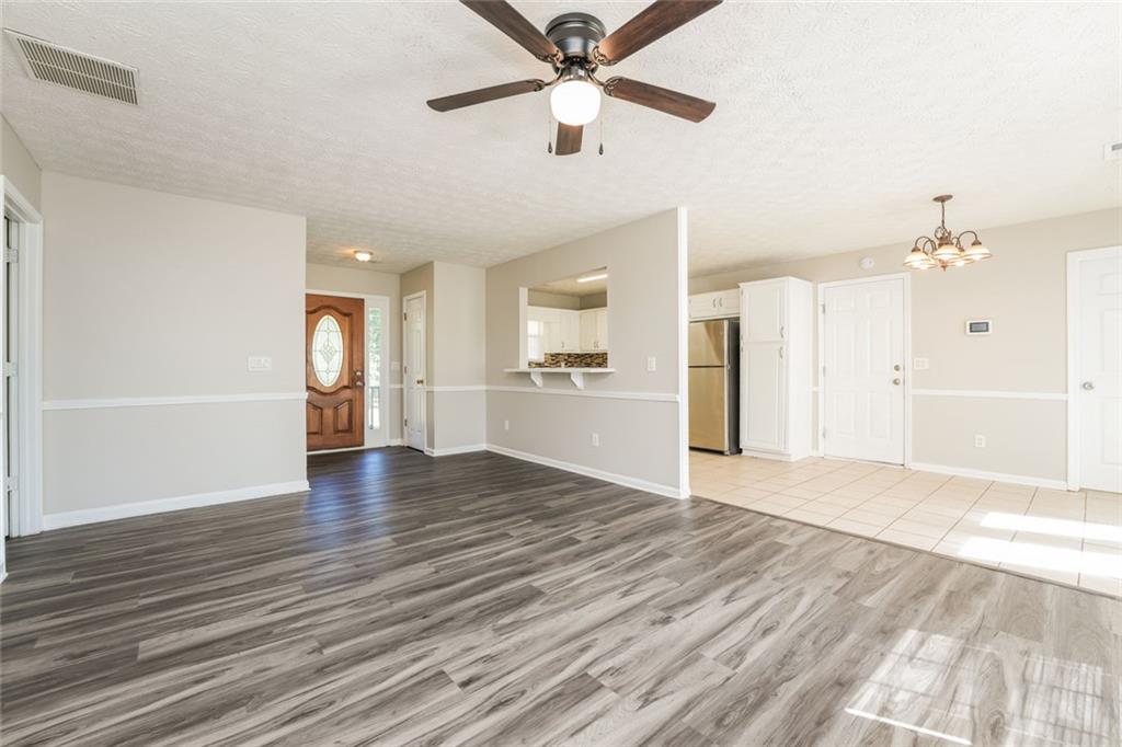 COUNTRY WOODS - Residential