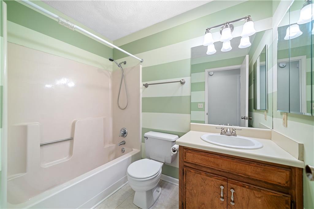 1842 Jarrett Drive, Lawrenceville, Georgia image 27