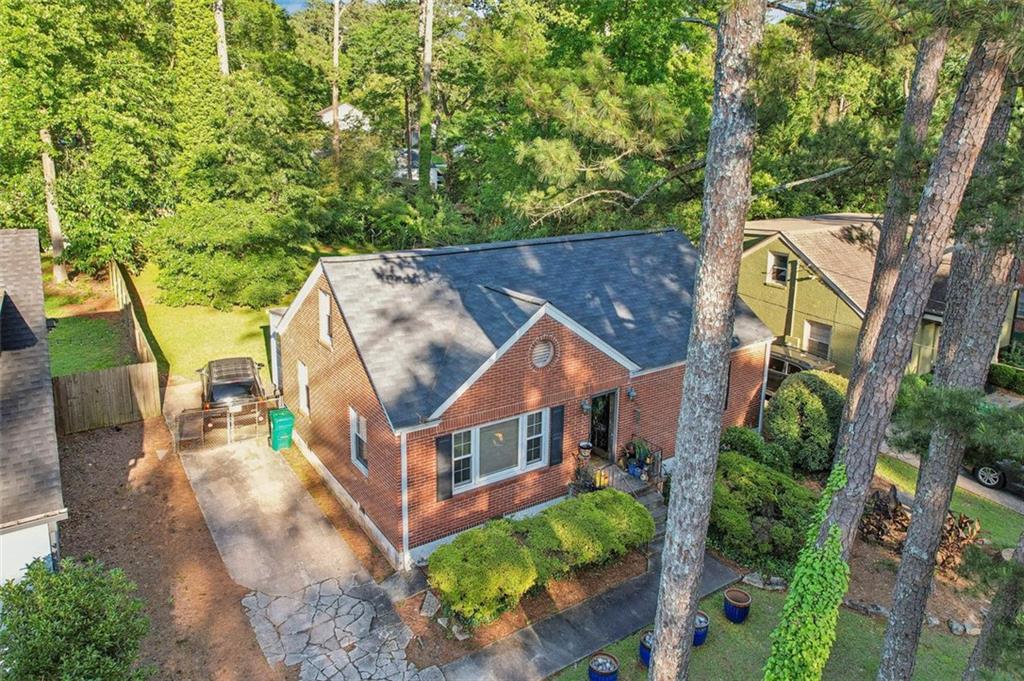1521 DEERWOOD Drive