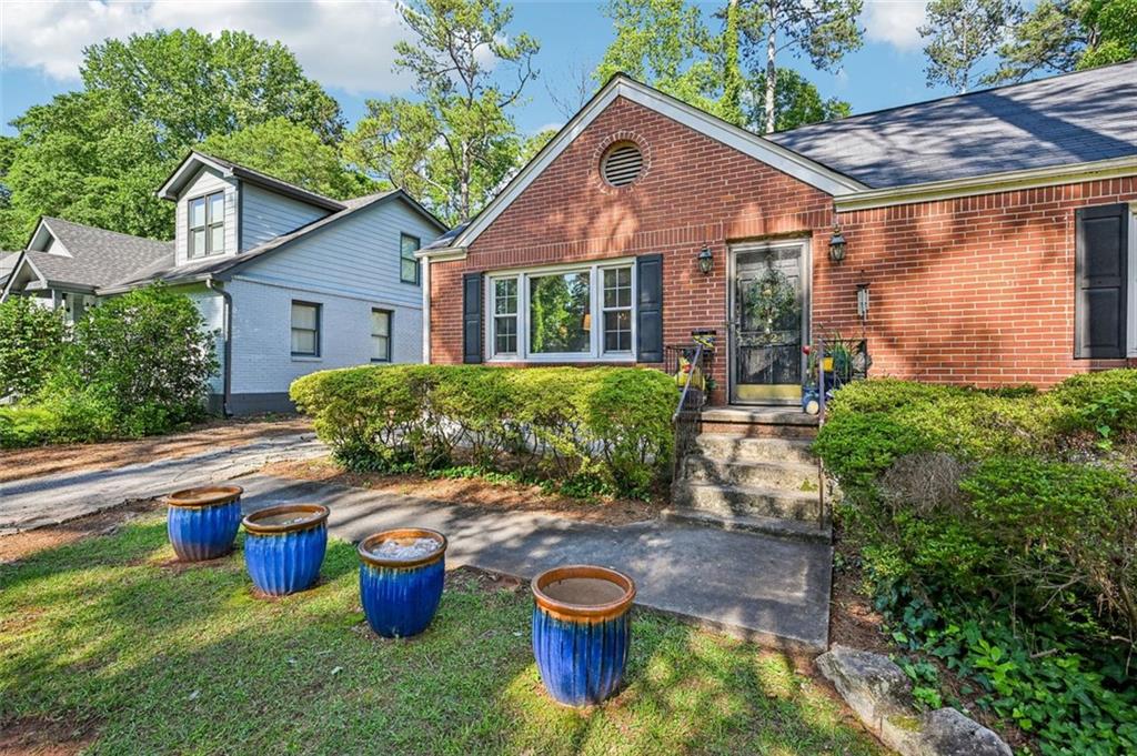 1521 DEERWOOD Drive