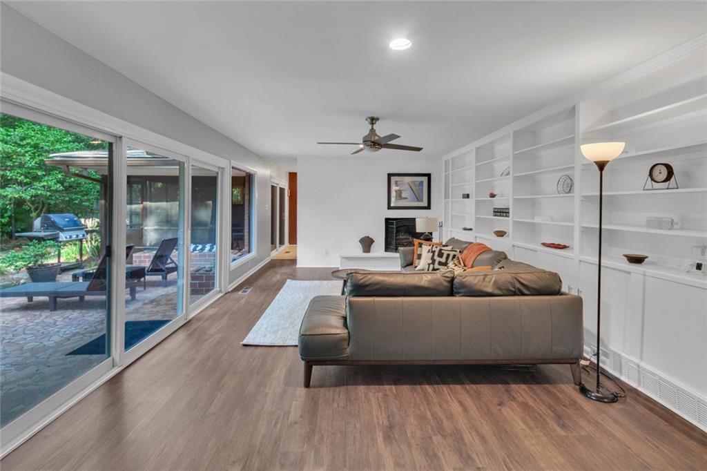 2994 Baker Ridge Drive NW