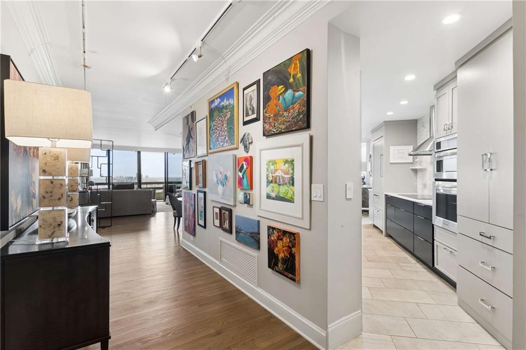 2660 Peachtree Road NW 34F