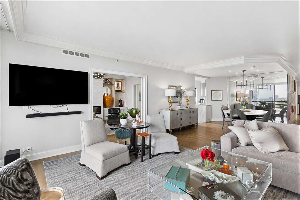 2660 Peachtree Road NW 34F