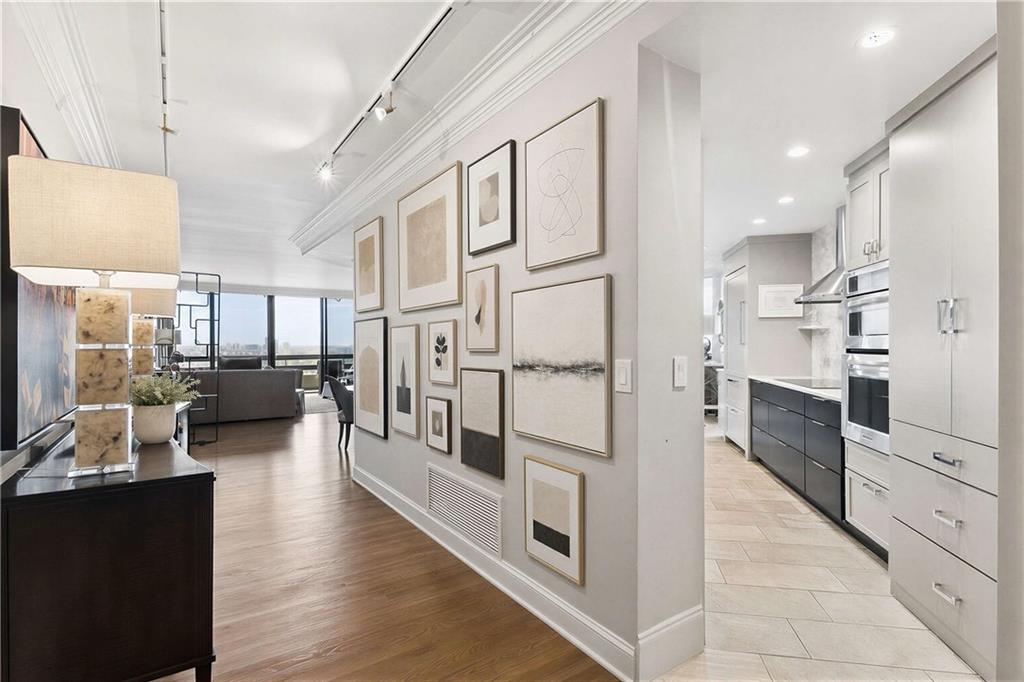 2660 Peachtree Road NW 34F