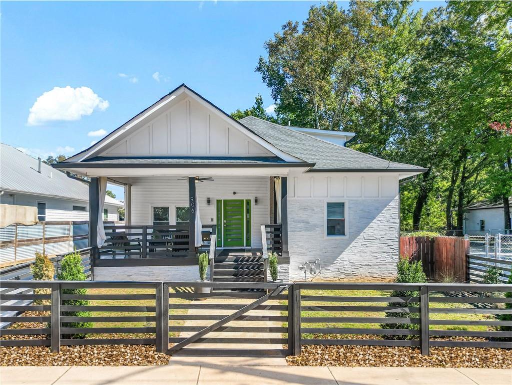 906 Metropolitan Parkway SW