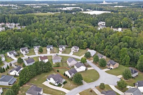 A home in Fairburn