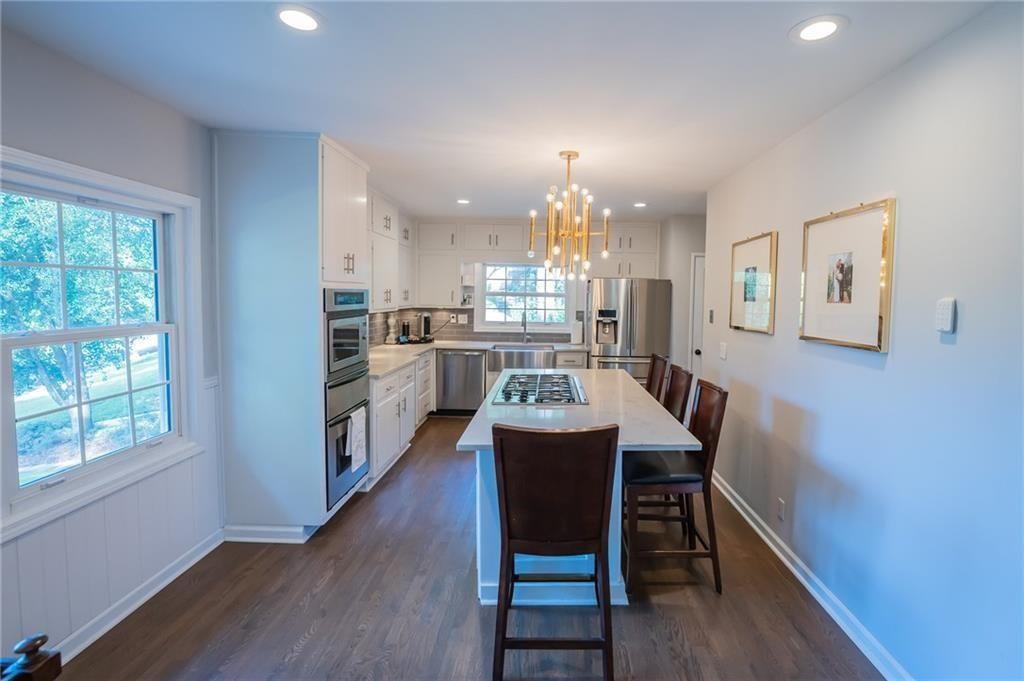 1210 Lenox Circle NE