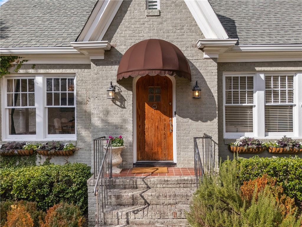 170 E Wesley Road NE