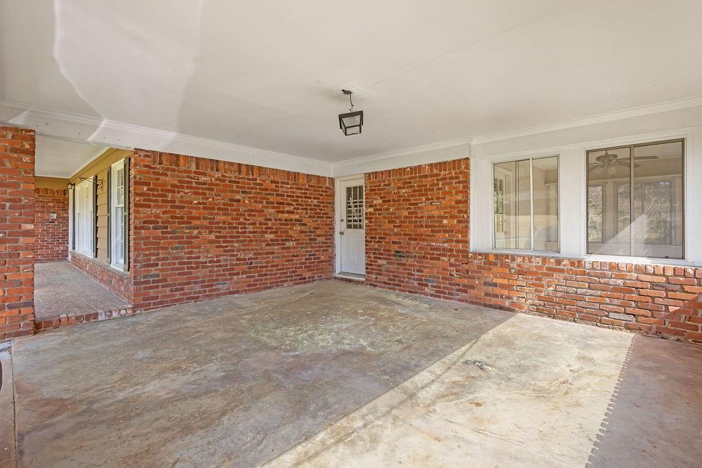 2609 Colonial Drive