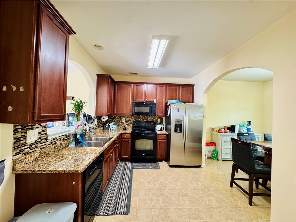 6156 Thorncrest Drive, Tucker, Georgia image 4