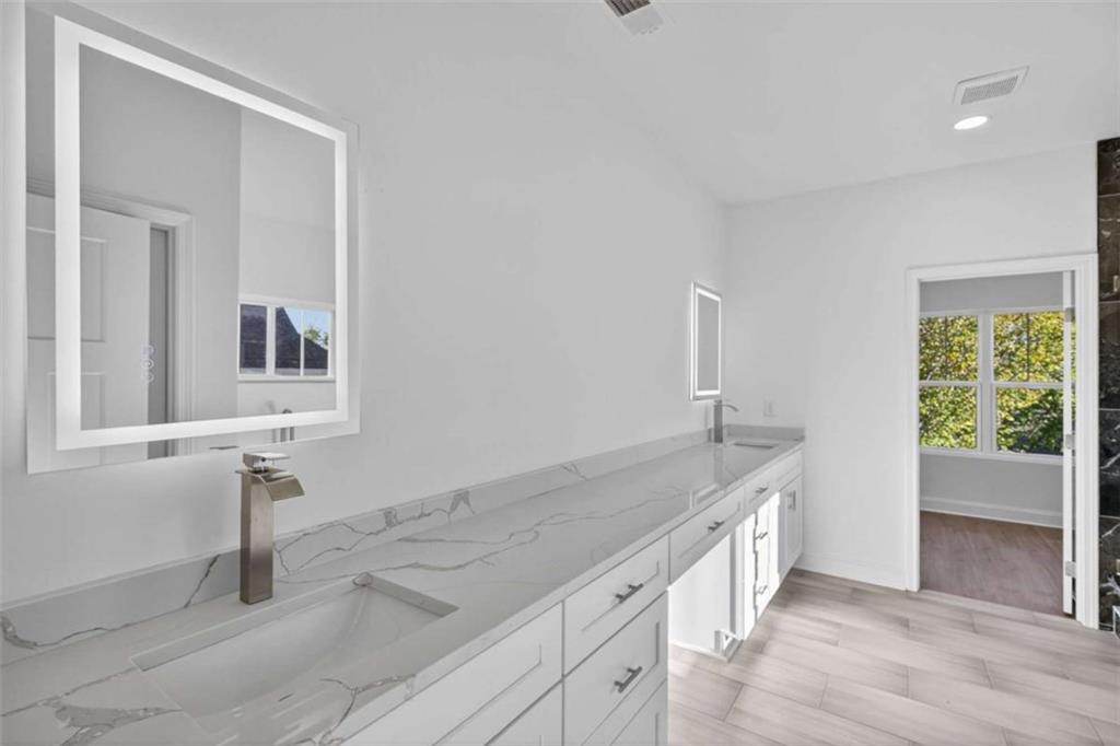 3208 Brantingham Road