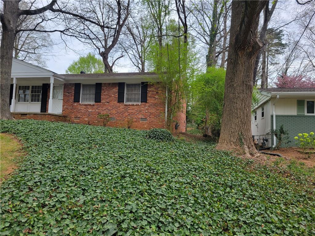 2137 Plantation Lane