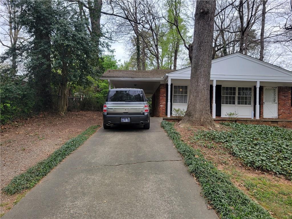 2137 Plantation Lane