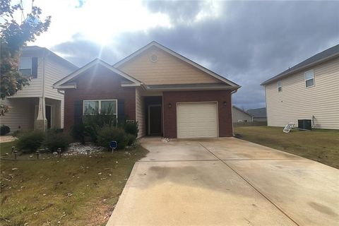 2635 Lovejoy Crossing Lane Hampton GA 30228