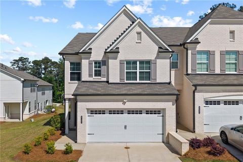 Townhouse For Sale - 4105 Cavalier Way Way<br/> Duluth, GA 30097