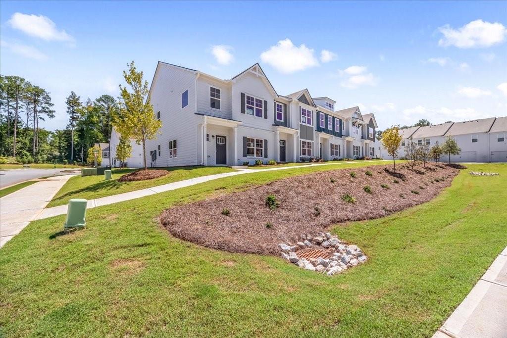 1918 Christine Way 112