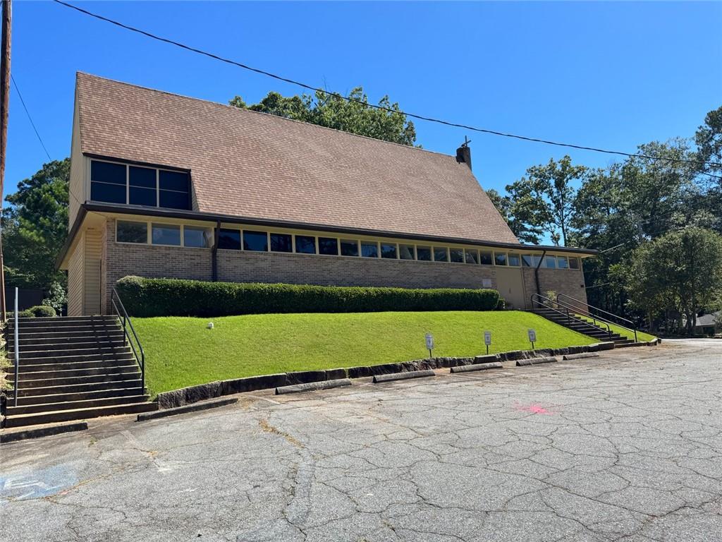 2719 Delowe Drive