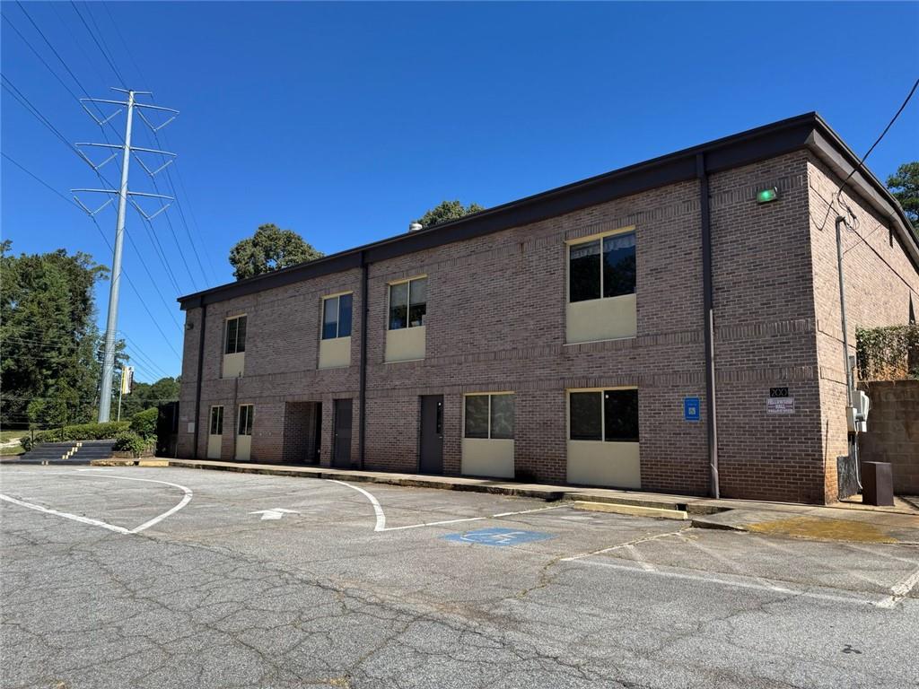 2719 Delowe Drive