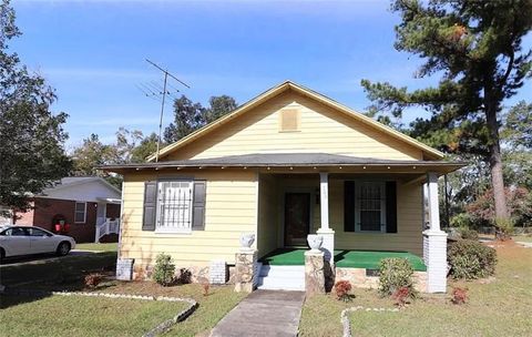 A home in Valdosta