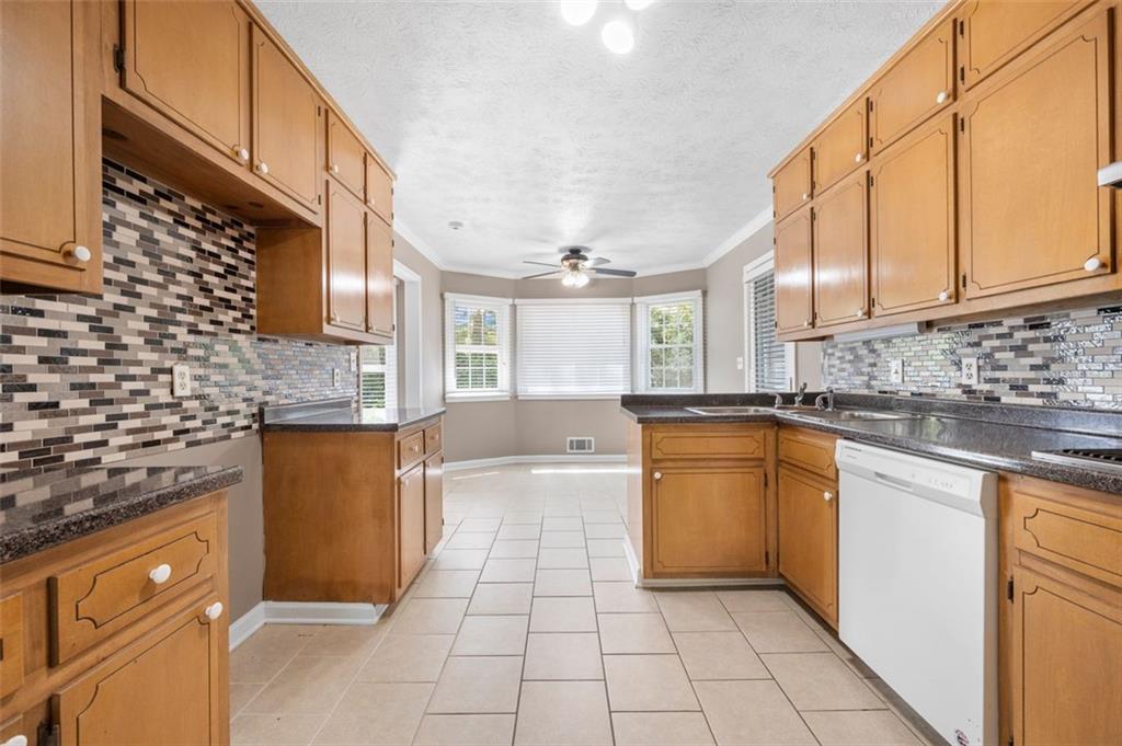 3188 Sunnyford Lane, Lithonia, Georgia image 7