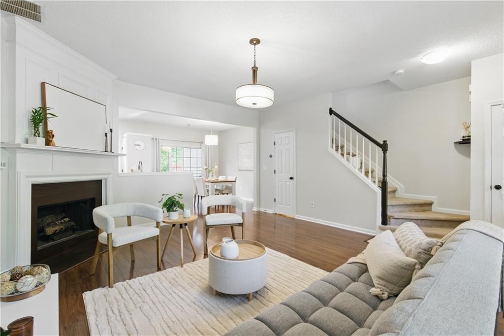3754 Berkeley Crossing