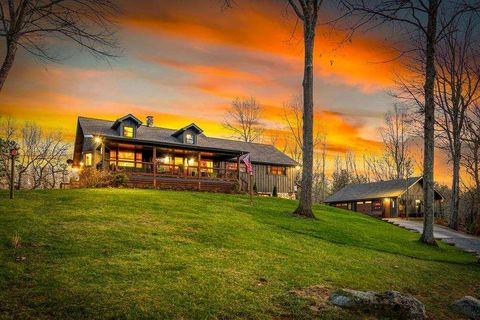 Homes For Sale - 178 Arp Road<br/> Mineral Bluff, GA 30559