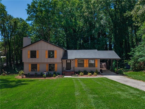 Homes For Sale - 712 Overland Trail<br/> Cherokee County, Woodstock, GA 30189