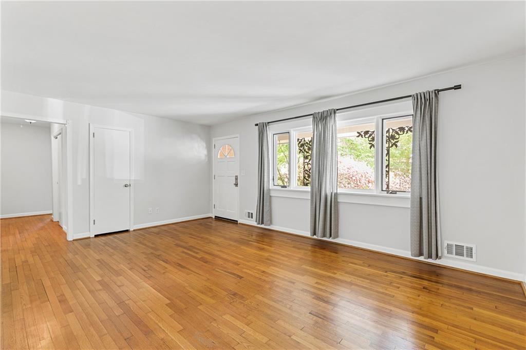 1619 Moncrief Circle