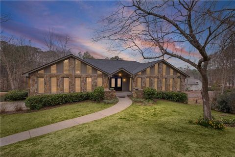 Photo of 35 Green Chase Court, Roswell, GA 30075 (MLS # 7728811)