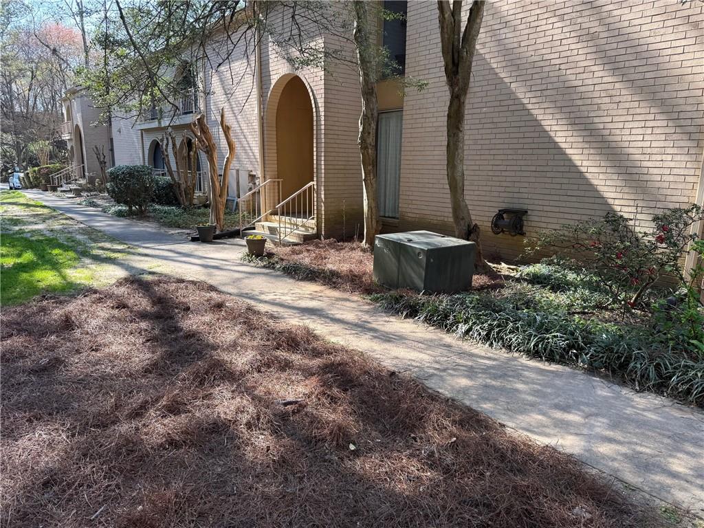 3208 Henderson Mill rd unit 6