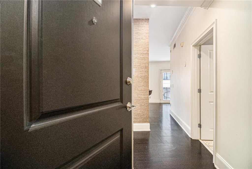 2255 Peachtree Road NE 527