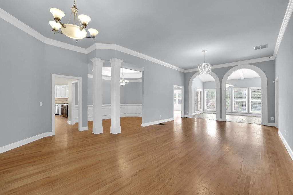 1225 Ewing Ives Drive