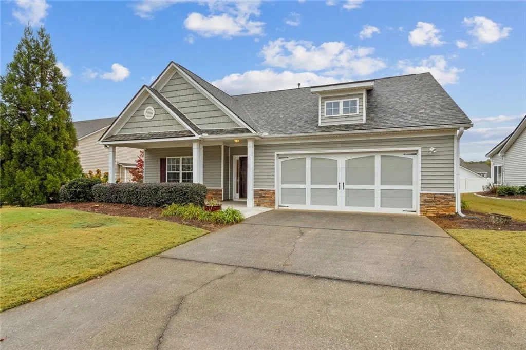 Winder, Georgia 30680, United States, 3 Bedrooms Bedrooms, ,2 BathroomsBathrooms,Residential,Active,236238