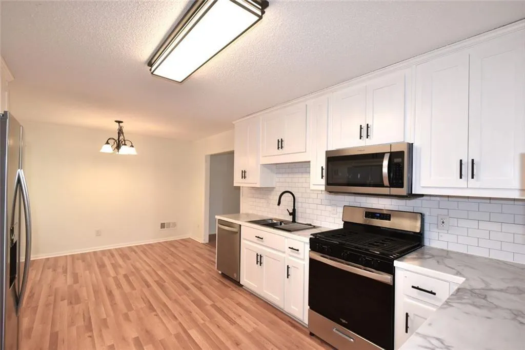 Jasper, Georgia 30143, United States, 3 Bedrooms Bedrooms, ,2 BathroomsBathrooms,Residential,Active,223044