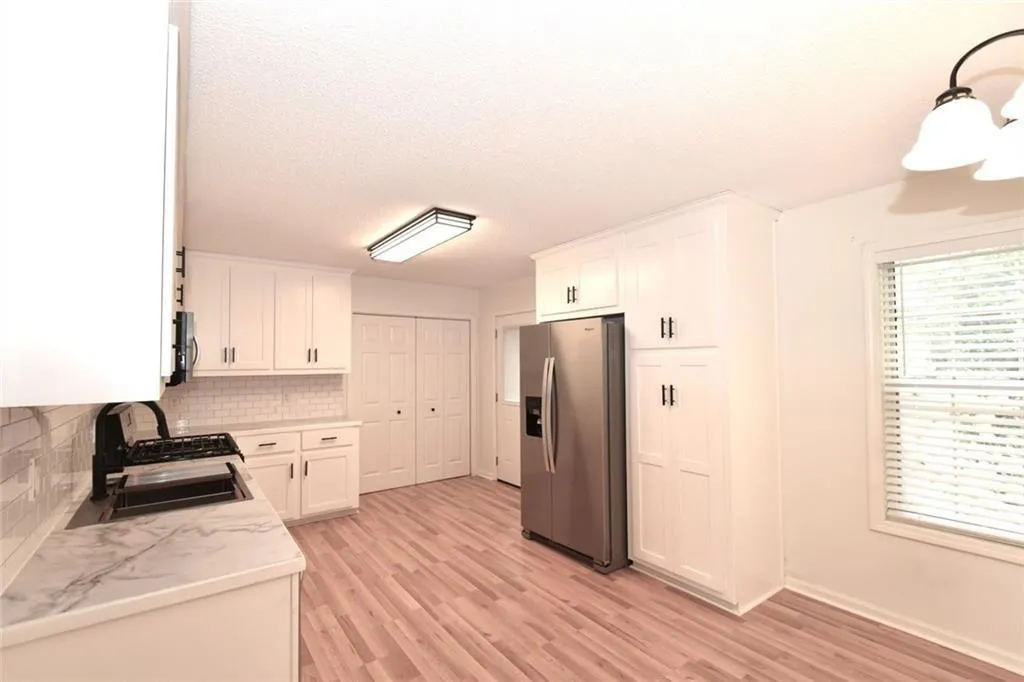 Jasper, Georgia 30143, United States, 3 Bedrooms Bedrooms, ,2 BathroomsBathrooms,Residential,Active,223044