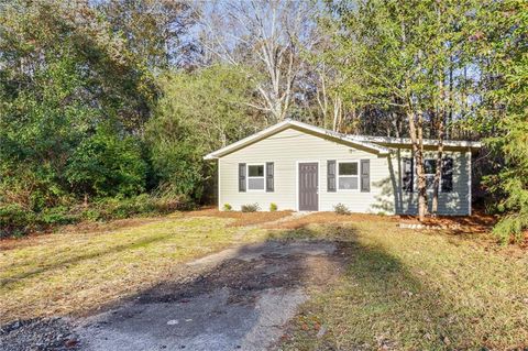 A home in Hiram