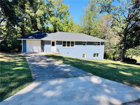 Photo of 2224 Doris Drive Dr, Decatur, GA 30032 (MLS # 7661365)