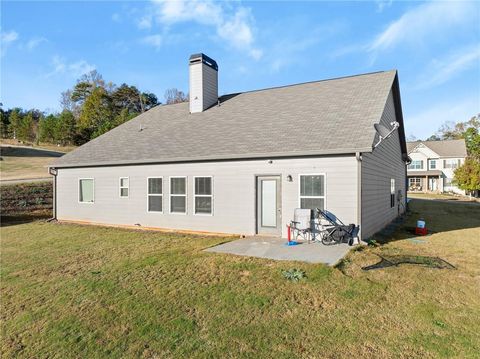 A home in Dawsonville